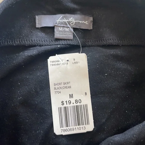 Forever 21 skirt - Picture 4 of 4